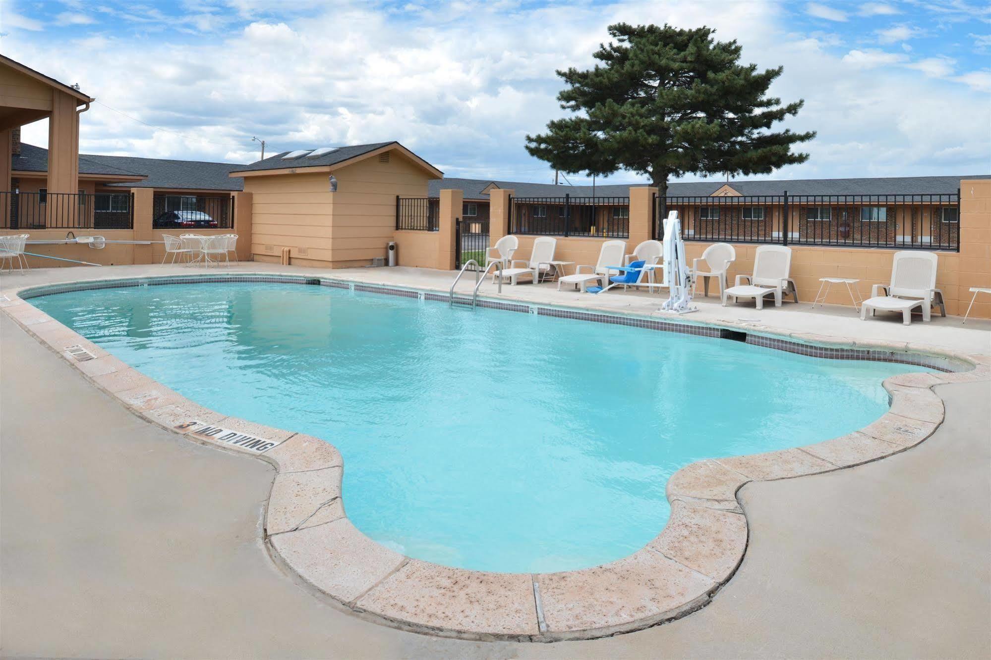 Route 66 Inn & Suites By Oyo Vega Tx Exterior foto